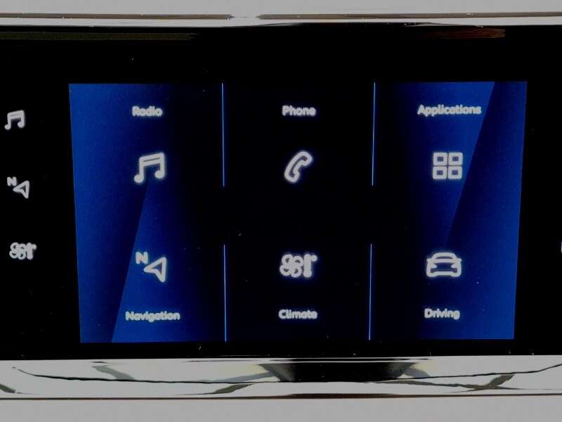 Used Peugeot 2008 2023 for sale - 77816860: Photo 15