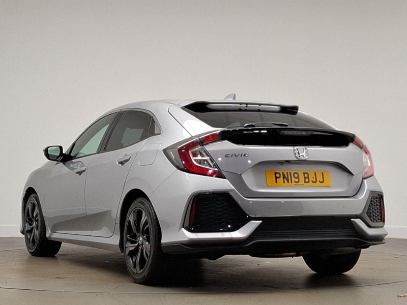 Used Honda Civic 2019 for sale - 76571735: Photo 3