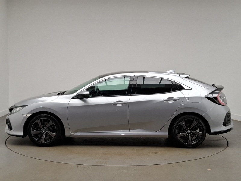 Used Honda Civic 2019 for sale - 76571735: Photo 4