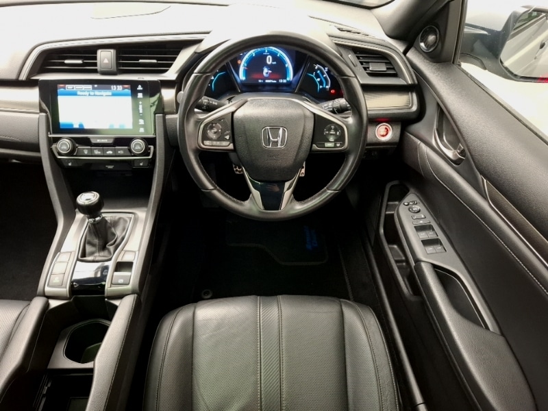 Used Honda Civic 2019 for sale - 76571735: Photo 7