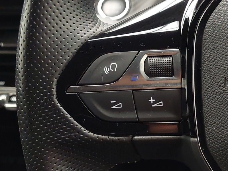 Used Peugeot 2008 2021 for sale - 78005921: Photo 18