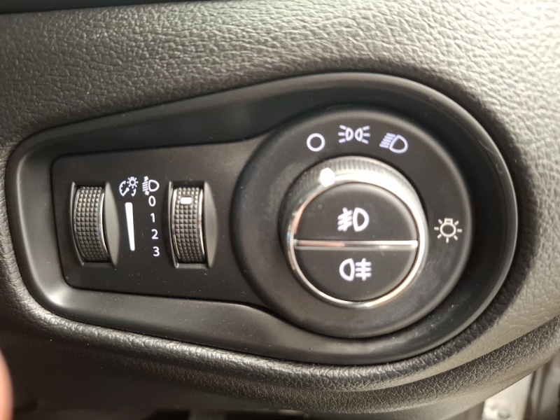 Used Jeep Renegade 2020 for sale - 77209529: Photo 19