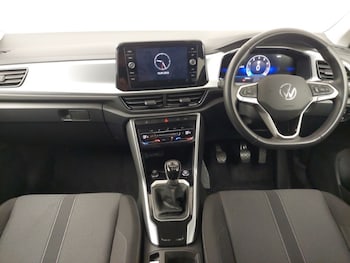 Used Volkswagen T-Roc 2024 for sale - 75909564: Photo