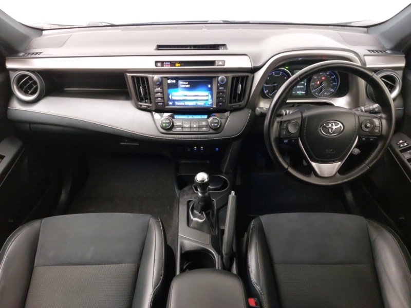 Used Toyota RAV4 2017 for sale - 77847229: Photo 2