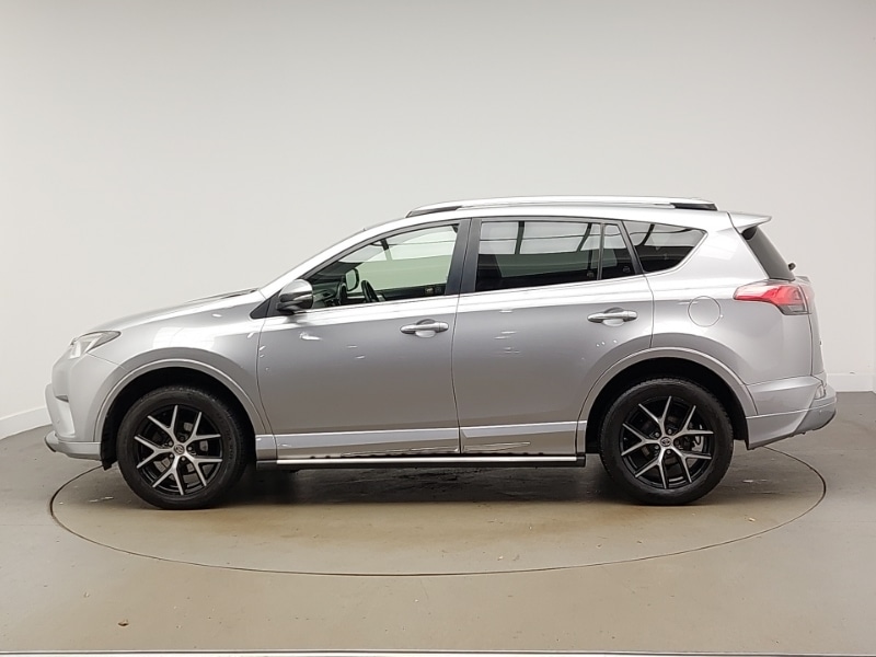 Used Toyota RAV4 2017 for sale - 77847229: Photo 4