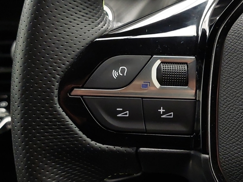 Used Peugeot 2008 2022 for sale - 77273232: Photo 18