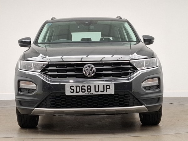 Used Volkswagen T-Roc 2018 for sale - 76195581: Photo 12