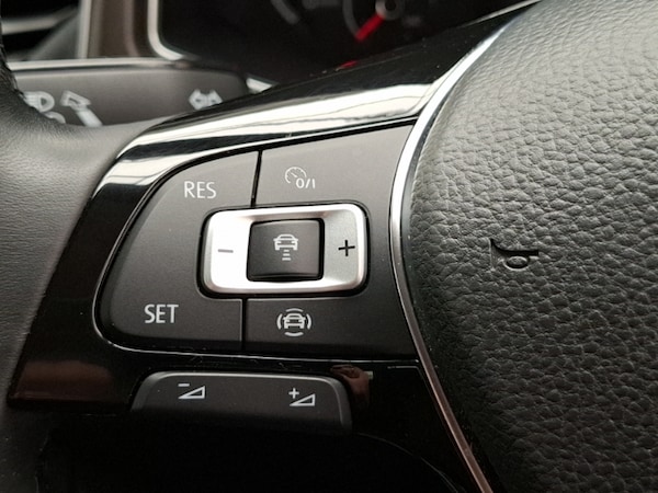 Used Volkswagen T-Roc 2018 for sale - 76195581: Photo 17