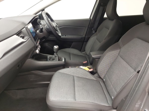 Used Renault Captur 2022 for sale - 76150393: Photo 5