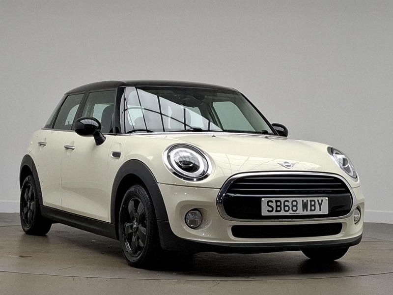Used MINI Hatch 2018 for sale - 76451131: Photo 1