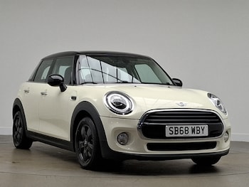 Used MINI Hatch 2018 for sale - 76451131: Photo