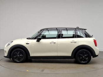 Used MINI Hatch 2018 for sale - 76451131: Photo