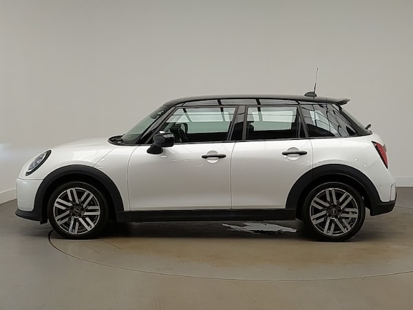 Used MINI Cooper 2024 for sale - 76195269: Photo 4