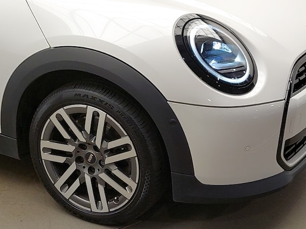 Used MINI Cooper 2024 for sale - 76195269: Photo 9