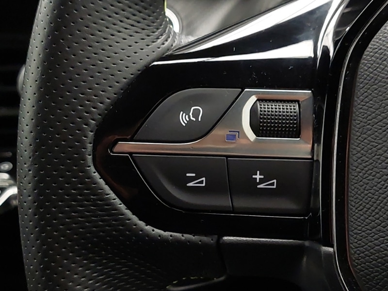 Used Peugeot 2008 2022 for sale - 78023492: Photo 18