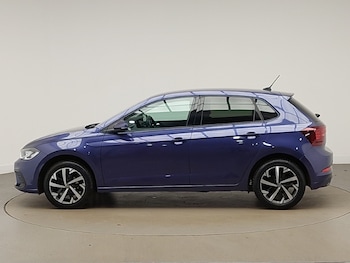 Used Volkswagen Polo 2023 for sale - 77702352: Photo