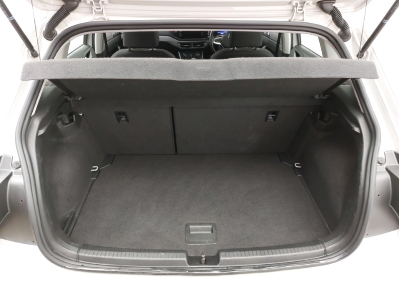 Used Volkswagen Polo 2024 for sale - 77105623: Photo 8