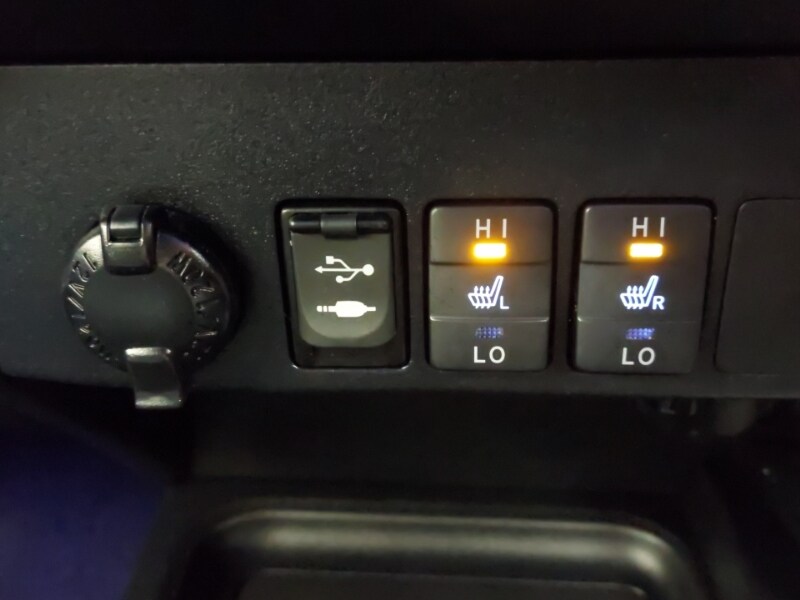 Used Toyota RAV4 2017 for sale - 77751312: Photo 19