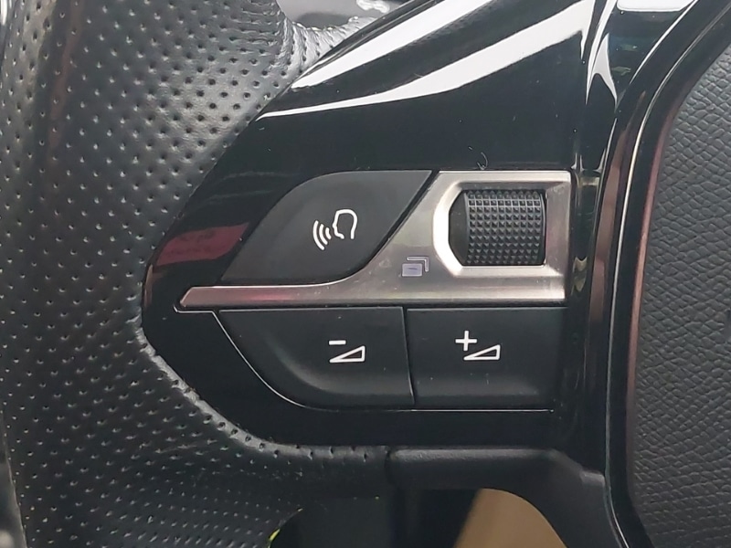 Used Peugeot 2008 2021 for sale - 77657019: Photo 18