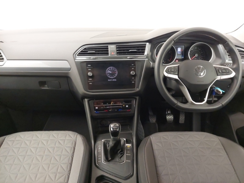 Used Volkswagen Tiguan 2023 for sale - 77324921: Photo 2