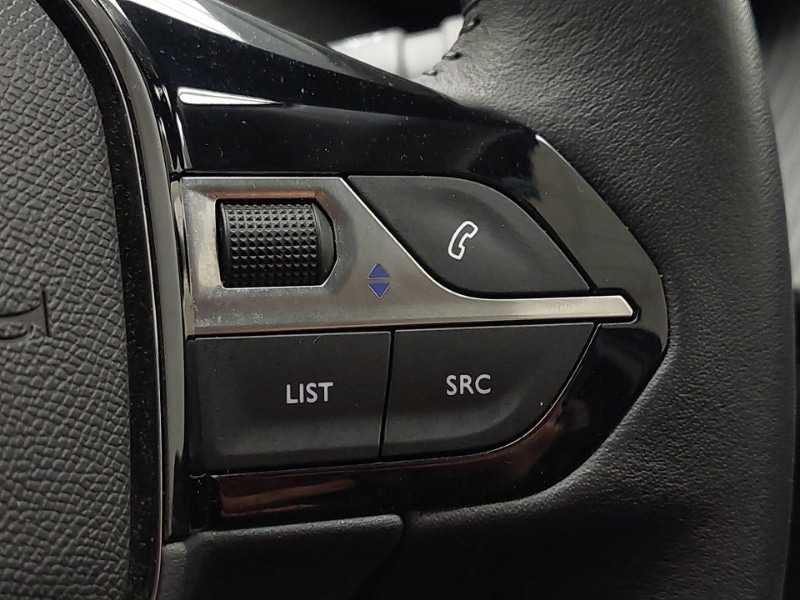 Used Peugeot 2008 2022 for sale - 76970469: Photo 19