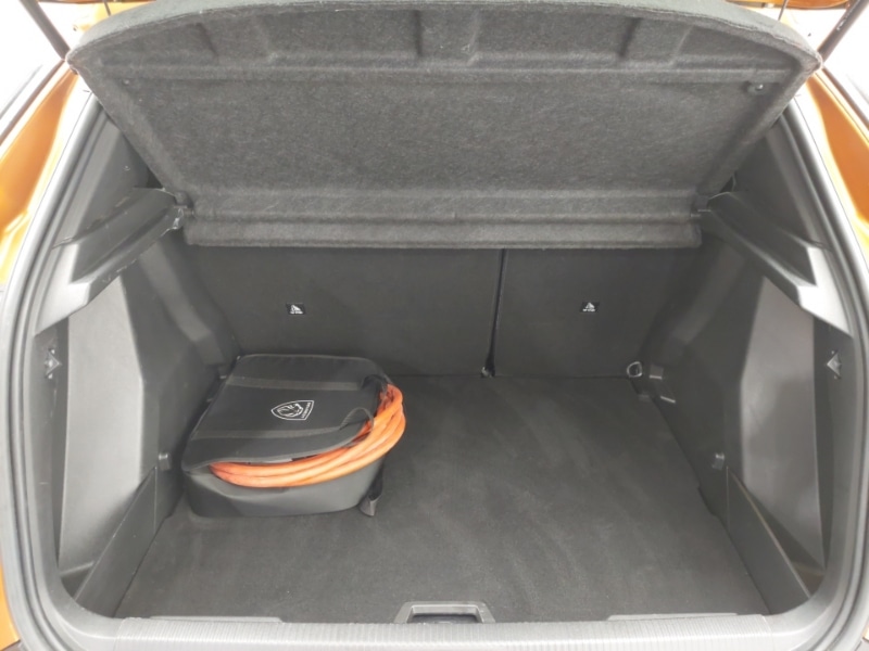 Used Peugeot 2008 2022 for sale - 76970469: Photo 8