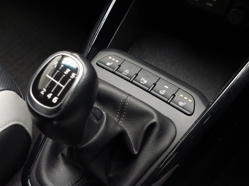 Used Kia Stonic 2020 for sale - 77531231: Photo 16