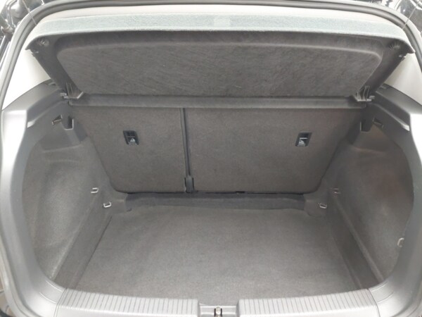Used Volkswagen T-Cross 2020 for sale - 76199080: Photo 8