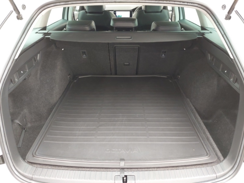 Used Skoda Octavia 2022 for sale - 76533520: Photo 8