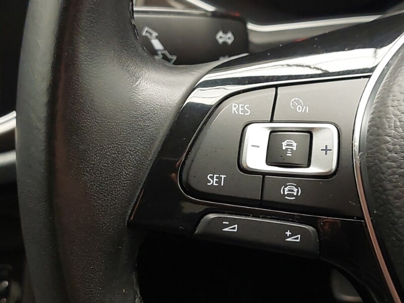 Used Volkswagen T-Roc 2019 for sale - 76208400: Photo 18