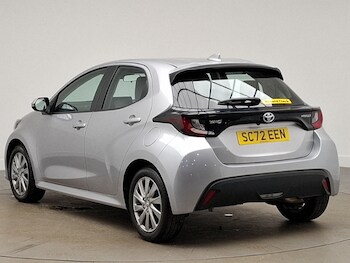 Used Toyota Yaris 2022 for sale - 77293872: Photo