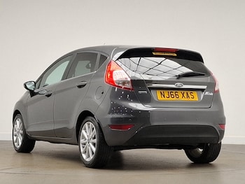 Used Ford Fiesta 2016 for sale - 76392878: Photo