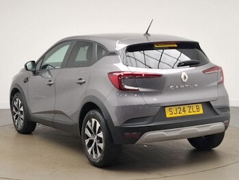 Used Renault Captur 2024 for sale - 78735392: Photo