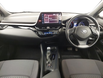 Used Toyota C-HR 2021 for sale - 78148960: Photo