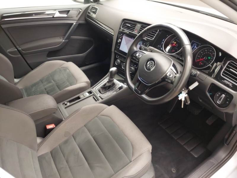 Used Volkswagen Golf 2018 for sale - 76083562: Photo 13