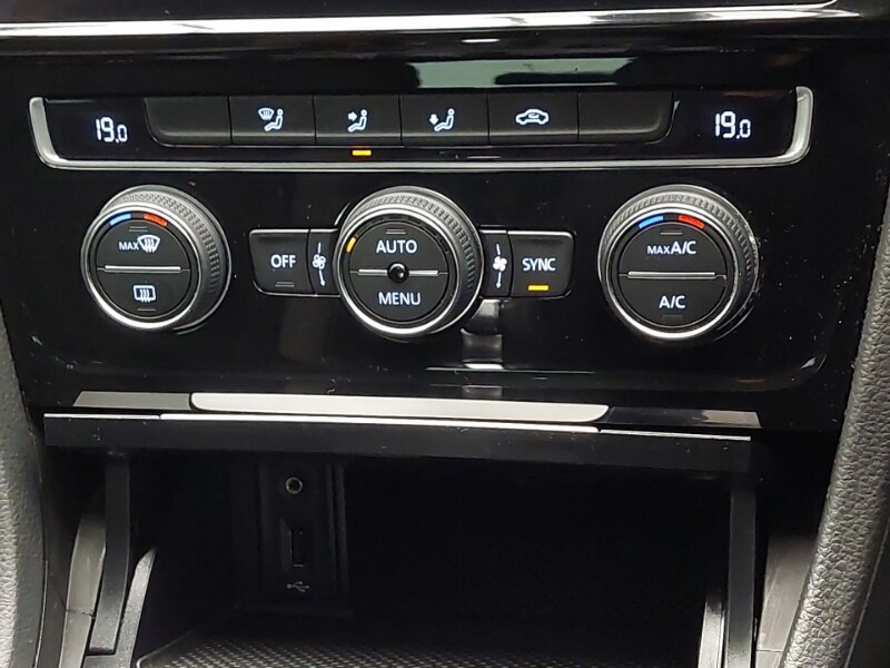 Used Volkswagen Golf 2018 for sale - 76083562: Photo 15