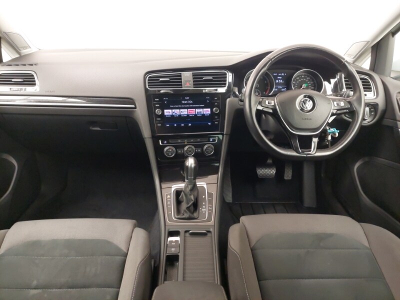 Used Volkswagen Golf 2018 for sale - 76083562: Photo 2