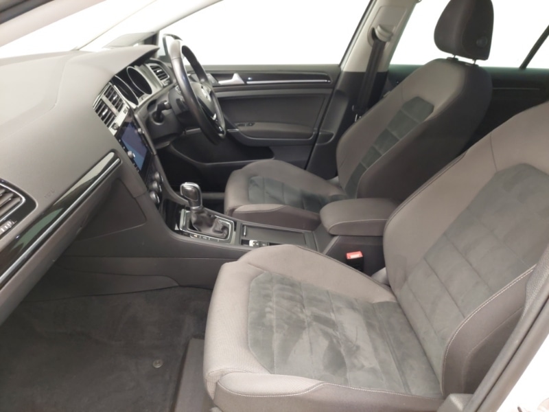 Used Volkswagen Golf 2018 for sale - 76083562: Photo 5