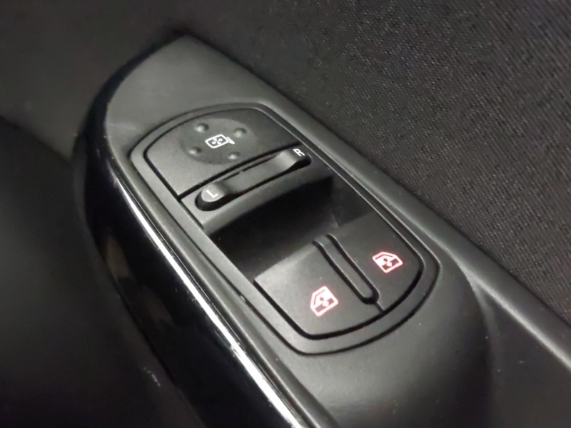 Used Vauxhall Corsa 2018 for sale - 78169673: Photo 17