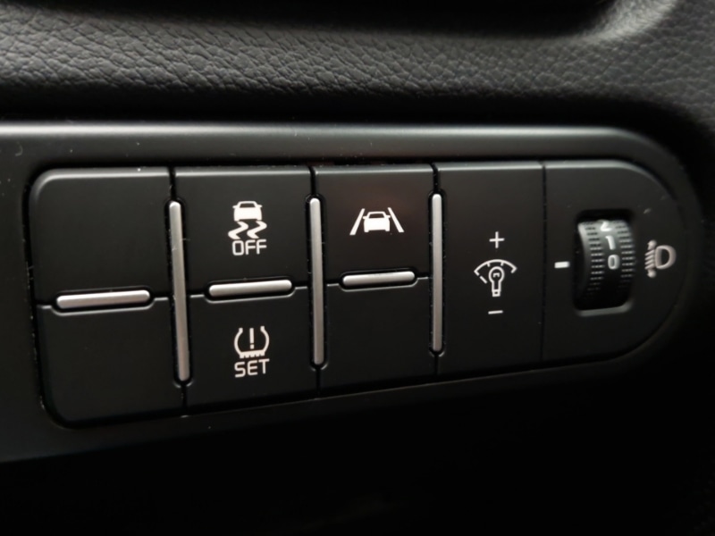 Used Kia Ceed 2023 for sale - 76951947: Photo 17