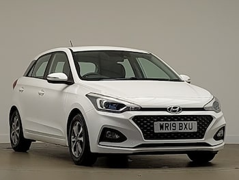 Used Hyundai i20 2019 for sale - 77338003: Photo