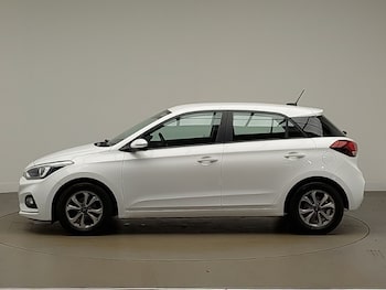 Used Hyundai i20 2019 for sale - 77338003: Photo