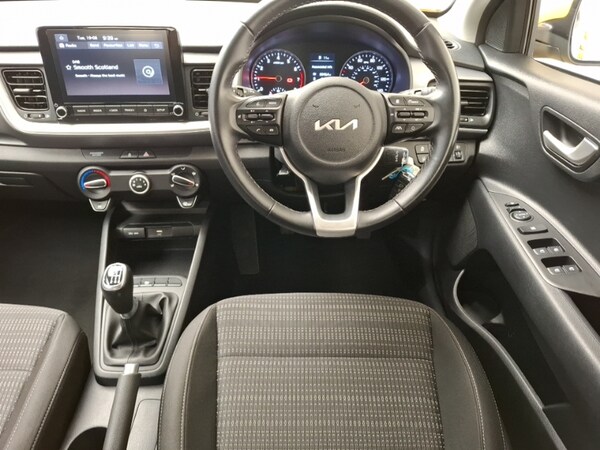 Used Kia Stonic 2023 for sale - 75629203: Photo 7