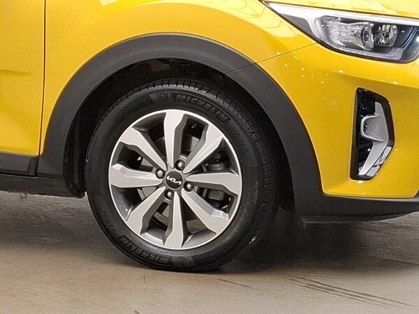 Used Kia Stonic 2023 for sale - 75629203: Photo 9