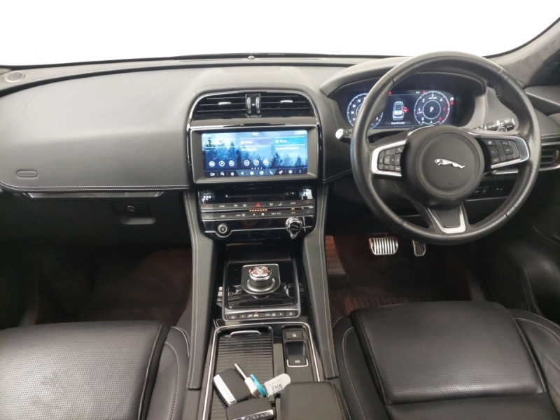 Used Jaguar F-Pace 2019 for sale - 77717161: Photo 2