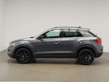 Used Volkswagen T-Roc 2021 for sale - 78827326: Photo