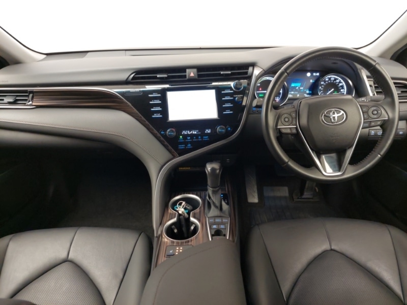 Used Toyota Camry 2021 for sale - 76533517: Photo 2