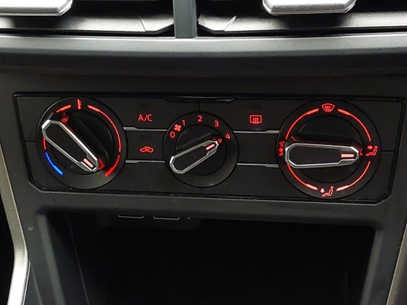 Used Volkswagen Polo 2018 for sale - 77273245: Photo 14