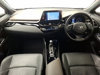 Used Toyota C-HR 2022 for sale - 77651882: Photo