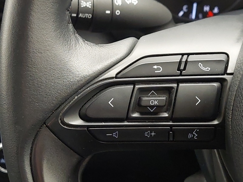 Used Mazda Mazda2 HYBRID 2024 for sale - 76493211: Photo 18